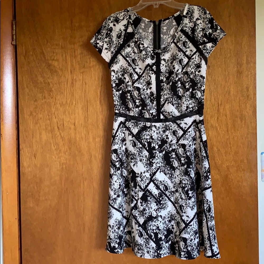 BEAUTIFUL patterned dress! Worn once